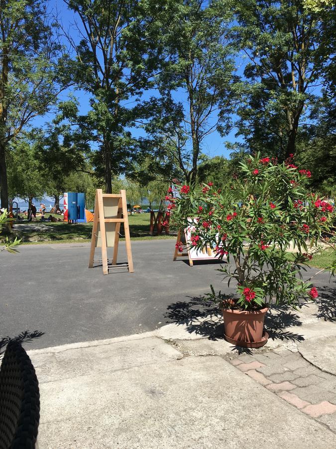 Piccolo Panzio Bed and Breakfast Balatonfenyves Exterior foto